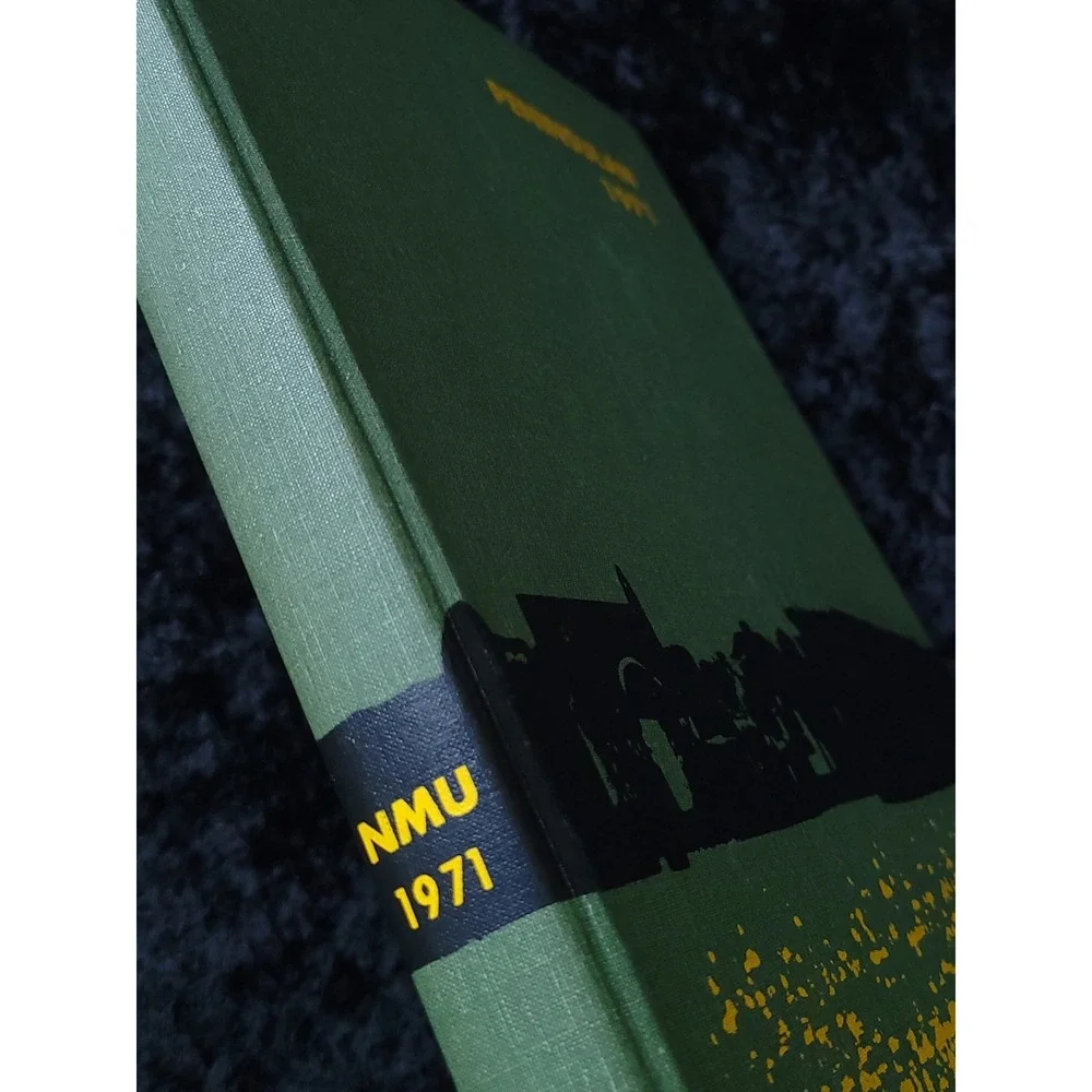 1971 NMU Peninsulan Yearbook Northern Michigan‎ University Vtg Marquette MI UP